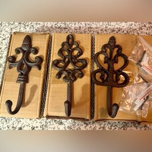 Vintage-Style dark brown Wall Hooks